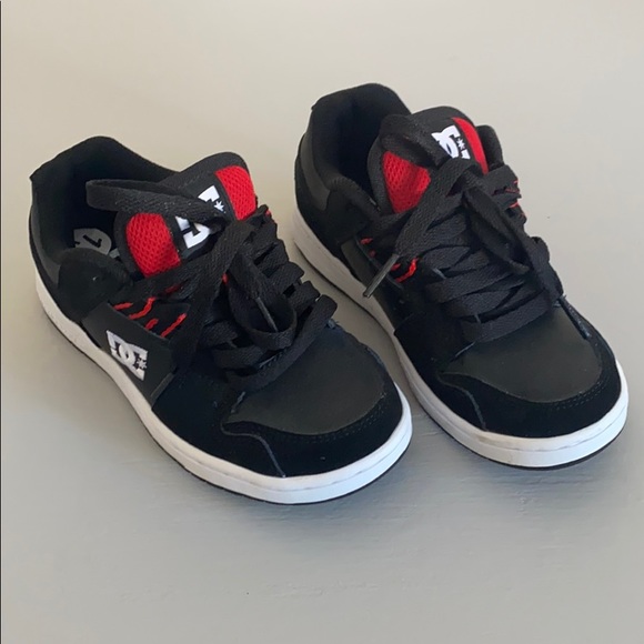 DC Other - DC red and black new shoes boys size 13